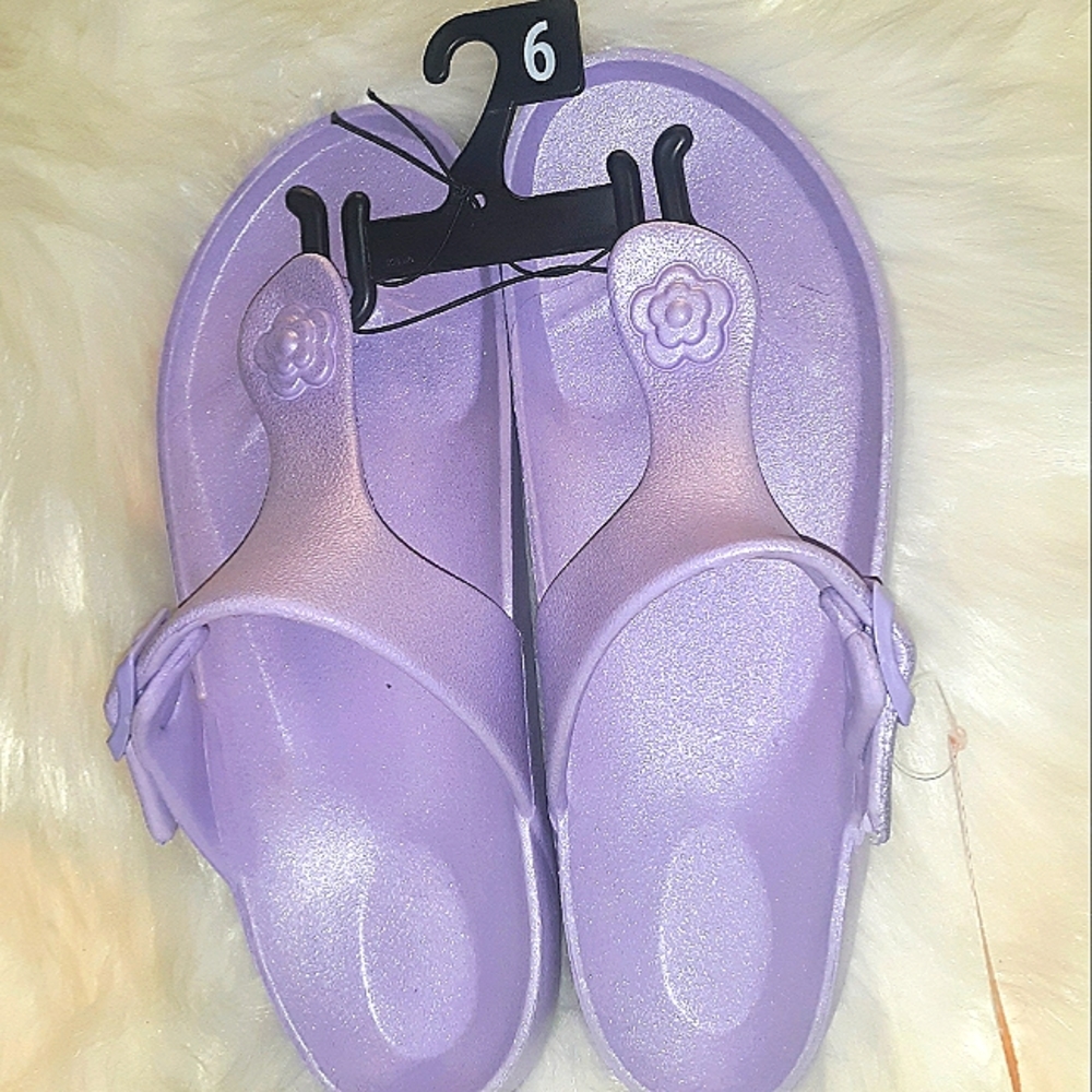 NWT* Gorgeous Lilac Purple Wonder Nation Beach Slides*So Pretty*